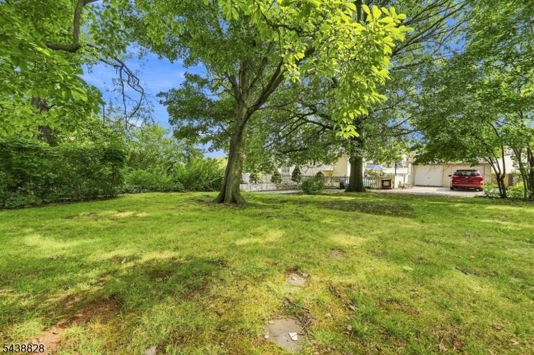 Property listing MLS 4046422 photo 19