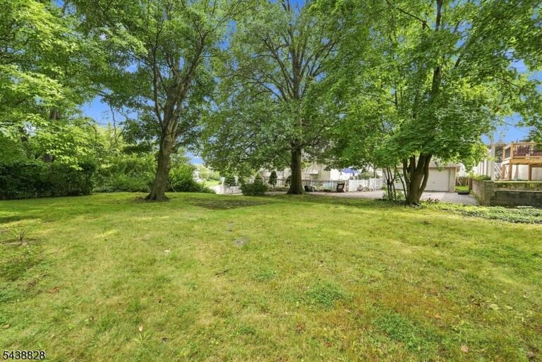 Property listing MLS 4046422 photo 20