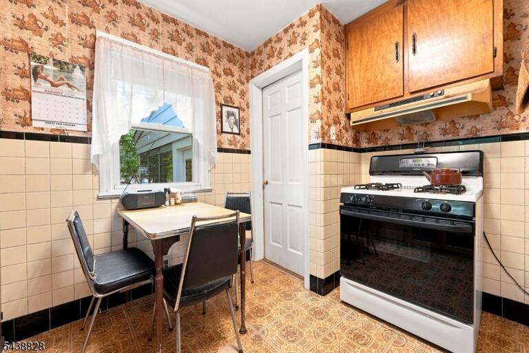Property listing MLS 4046422 photo 7