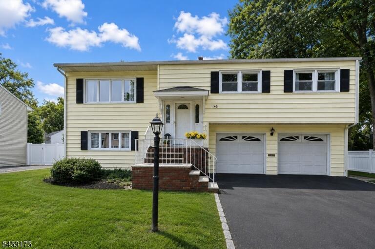 Property listing MLS 4046448 photo 1