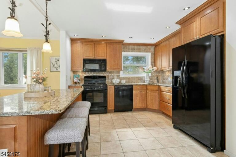 Property listing MLS 4046448 photo 12