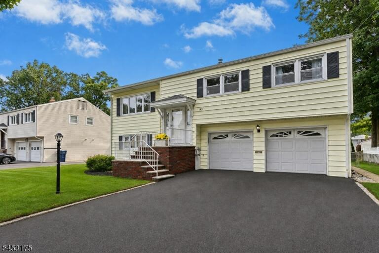 Property listing MLS 4046448 photo 2