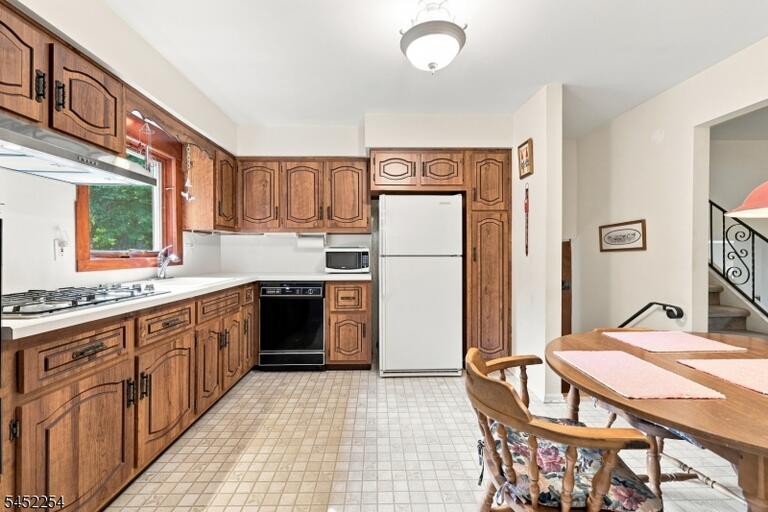 Property listing MLS 4046449 photo 13