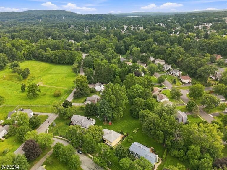 Property listing MLS 4046449 photo 4
