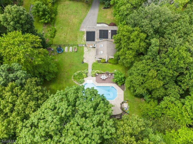 Property listing MLS 4046460 photo 39