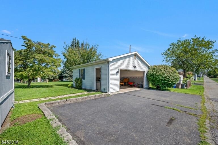 Property listing MLS 4046518 photo 29