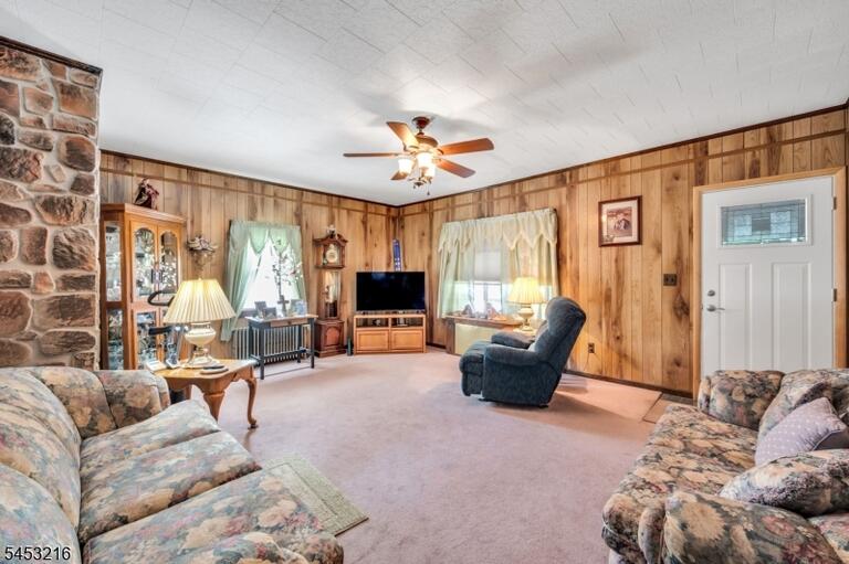 Property listing MLS 4046518 photo 4