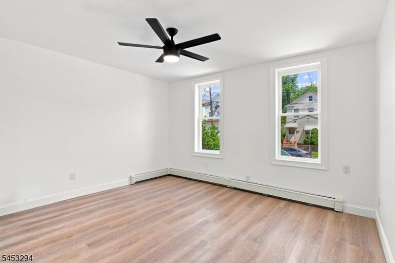 Property listing MLS 4046534 photo 12