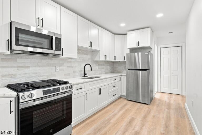 Property listing MLS 4046534 photo 5
