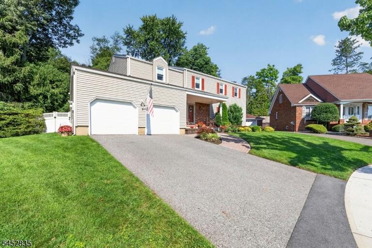 Property listing MLS 4046555 photo 41
