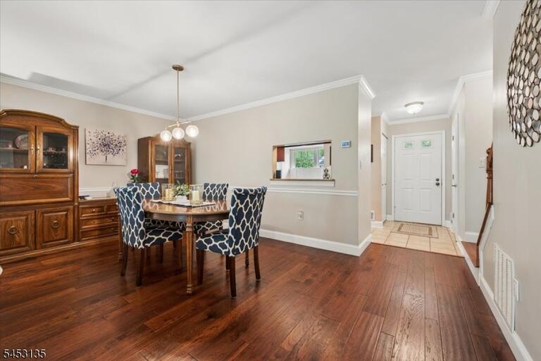 Property listing MLS 4046607 photo 10