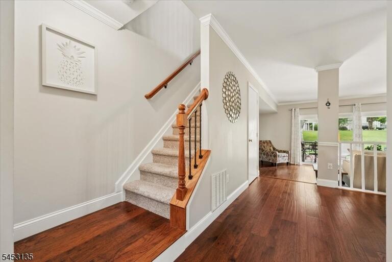 Property listing MLS 4046607 photo 17