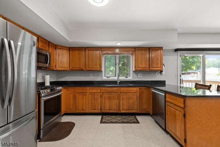 Property listing MLS 4046621 photo 10