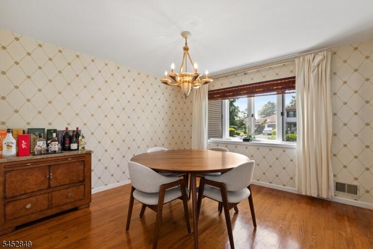 Property listing MLS 4046621 photo 7