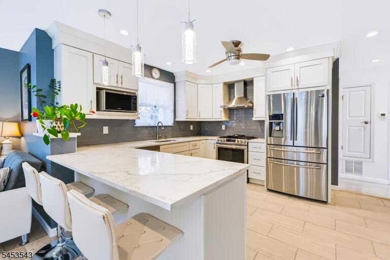 Property listing MLS 4046622 photo 1