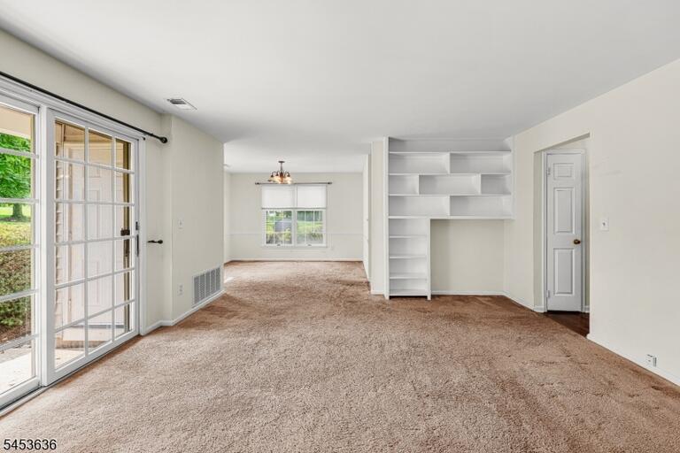Property listing MLS 4046693 photo 17