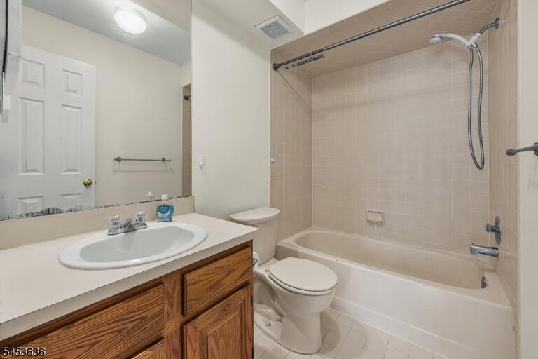 Property listing MLS 4046693 photo 23