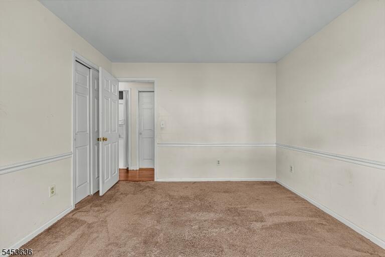 Property listing MLS 4046693 photo 27
