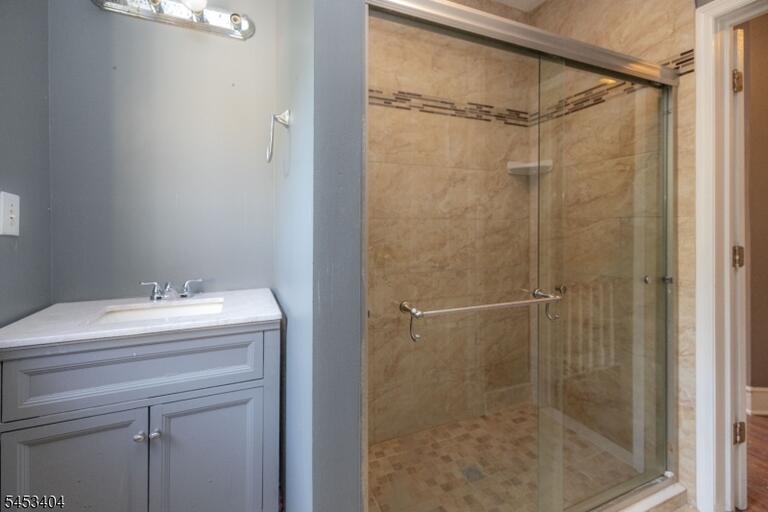 Property listing MLS 4046800 photo 10