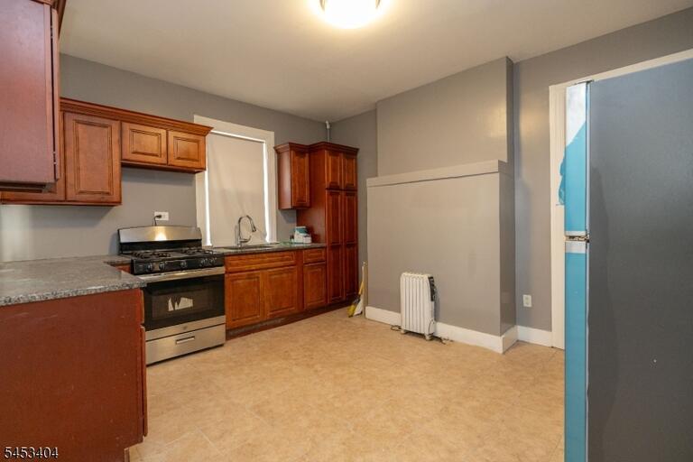 Property listing MLS 4046800 photo 5