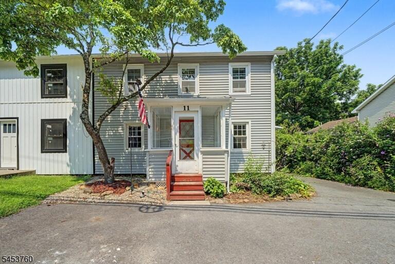 Property listing MLS 4046816 photo 1
