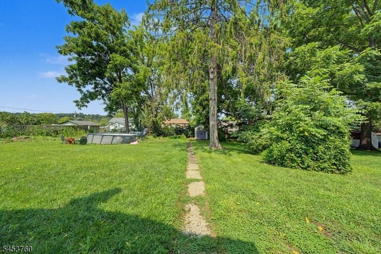Property listing MLS 4046816 photo 24