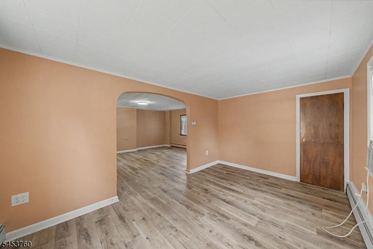 Property listing MLS 4046816 photo 7