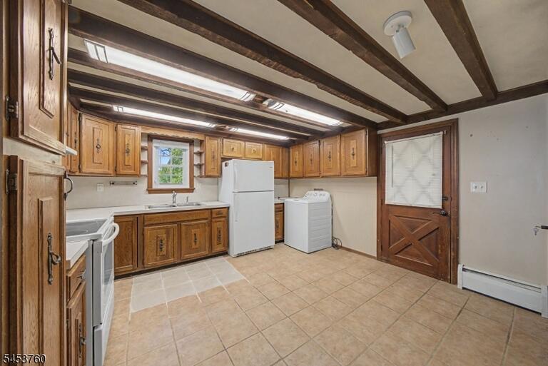 Property listing MLS 4046816 photo 8