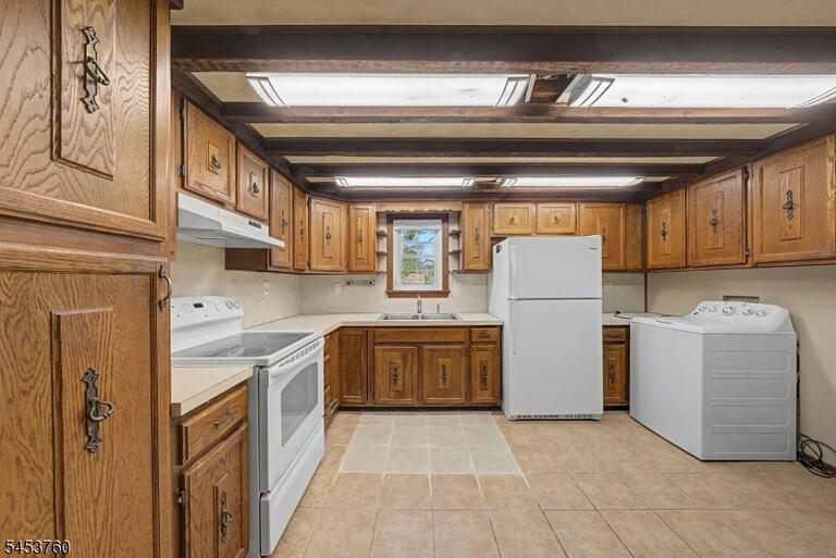 Property listing MLS 4046816 photo 9