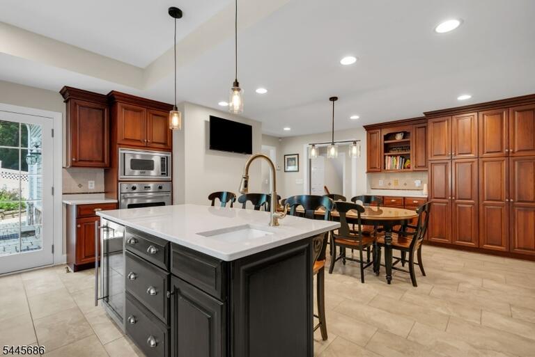 Property listing MLS 4046881 photo 15