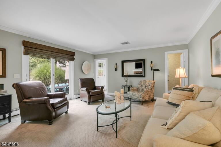 Property listing MLS 4046881 photo 18