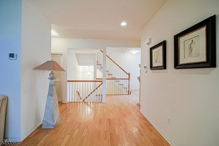 Property listing MLS 4046902 photo 13