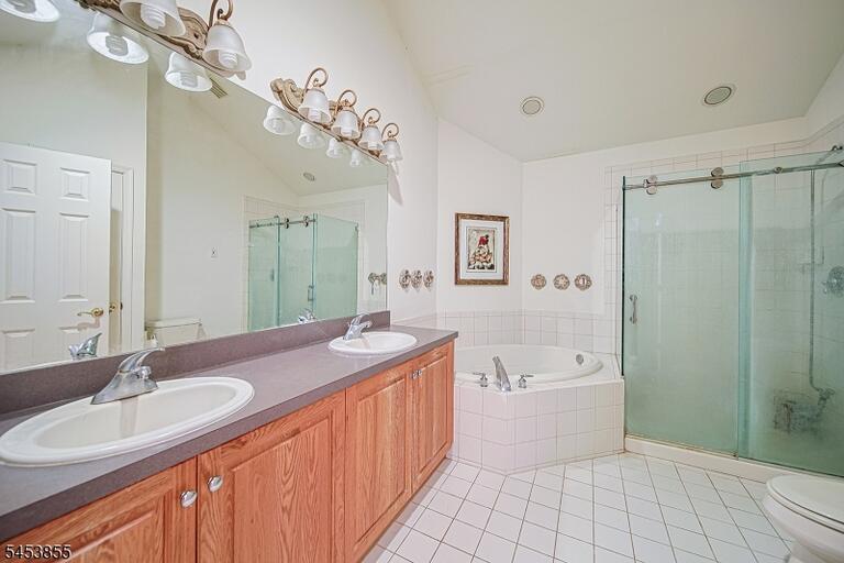 Property listing MLS 4046902 photo 27