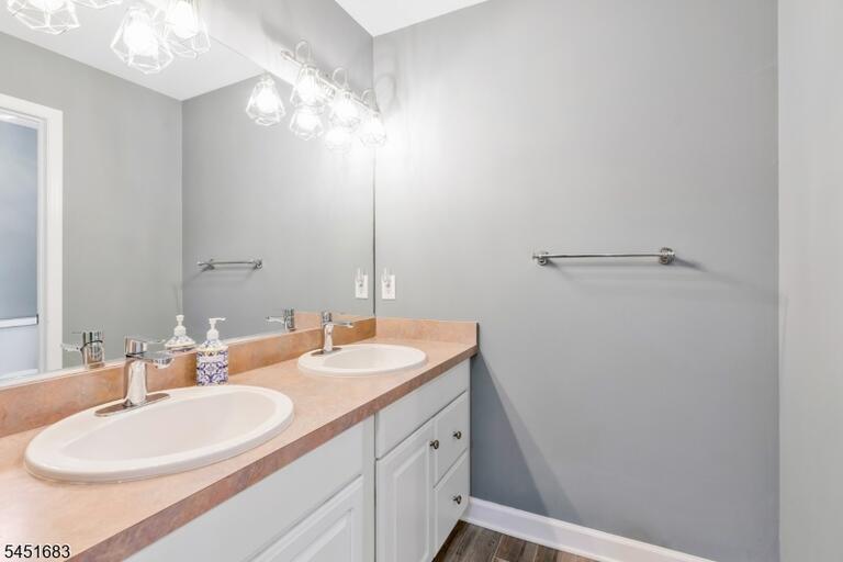 Property listing MLS 4046904 photo 27