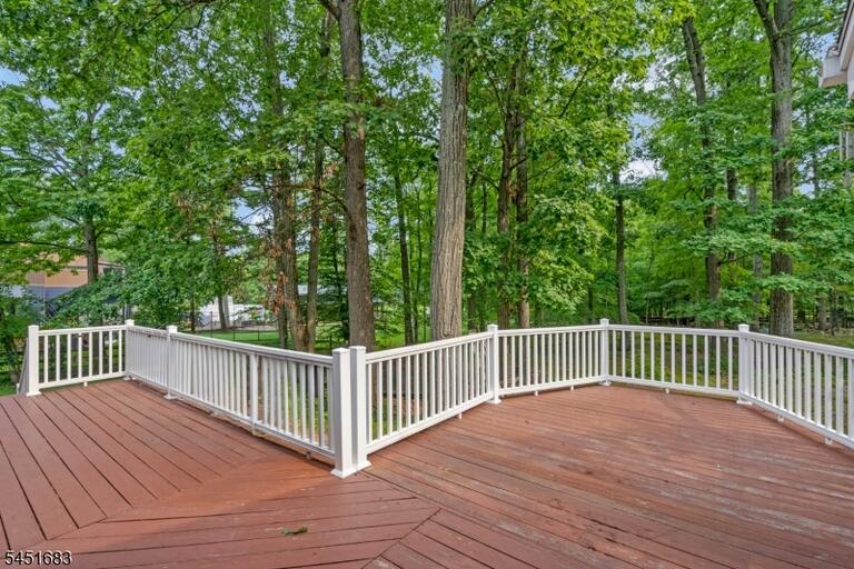 Property listing MLS 4046904 photo 32