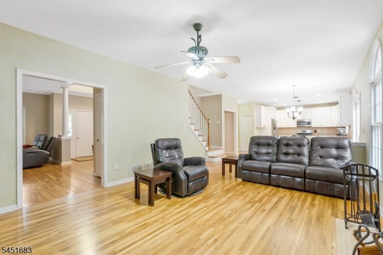Property listing MLS 4046904 photo 8