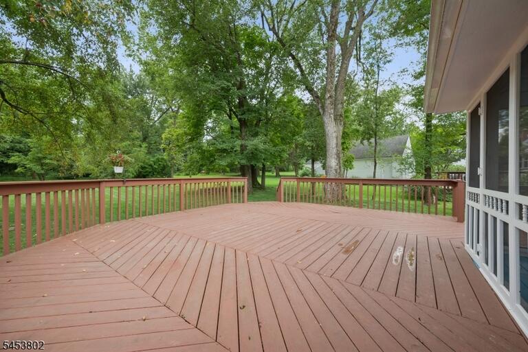 Property listing MLS 4046927 photo 10