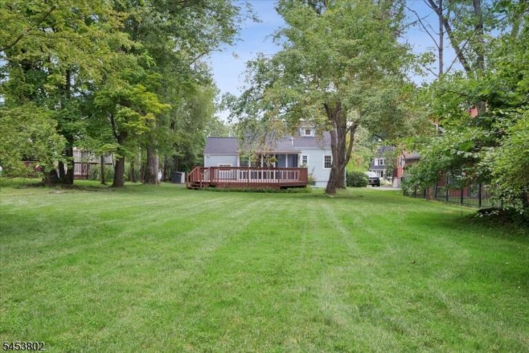 Property listing MLS 4046927 photo 9