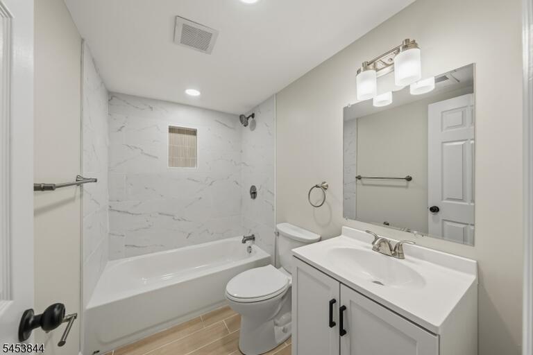 Property listing MLS 4046965 photo 10