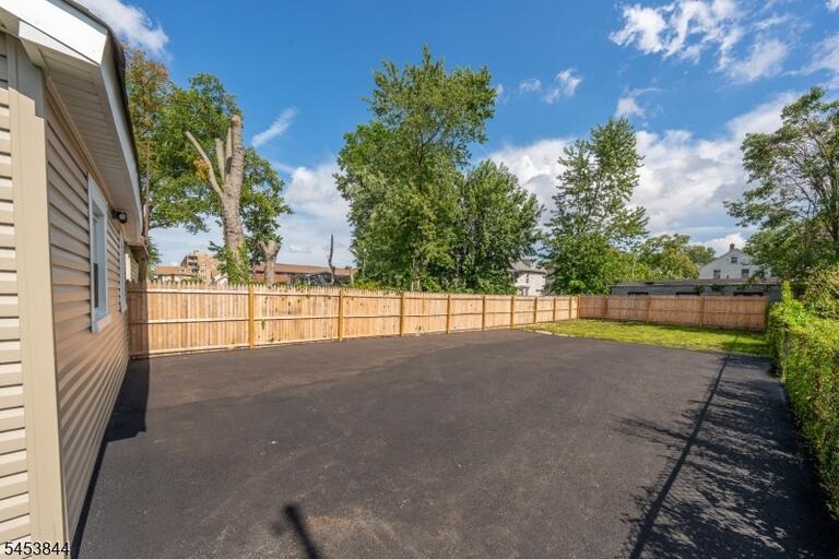 Property listing MLS 4046965 photo 15