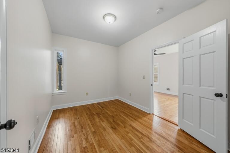 Property listing MLS 4046965 photo 7