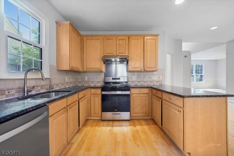 Property listing MLS 4046986 photo 14