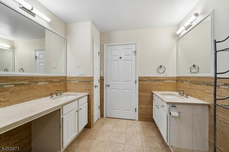 Property listing MLS 4046986 photo 33