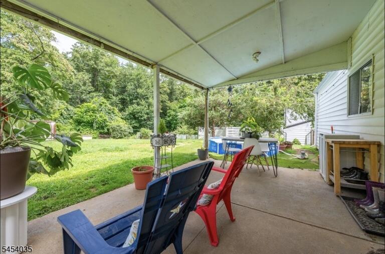 Property listing MLS 4047037 photo 5