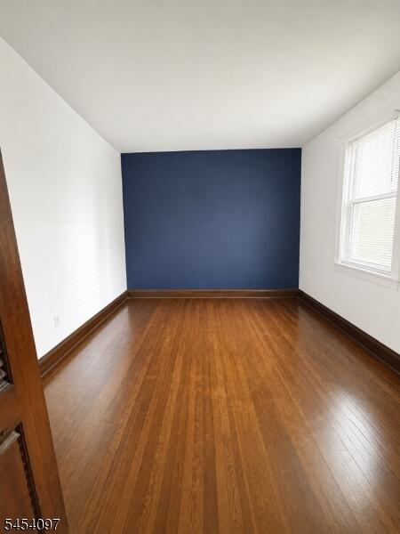 Property listing MLS 4047092 photo 3