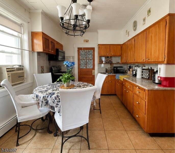 Property listing MLS 4047092 photo 4