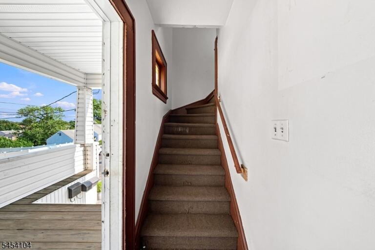 Property listing MLS 4047113 photo 14