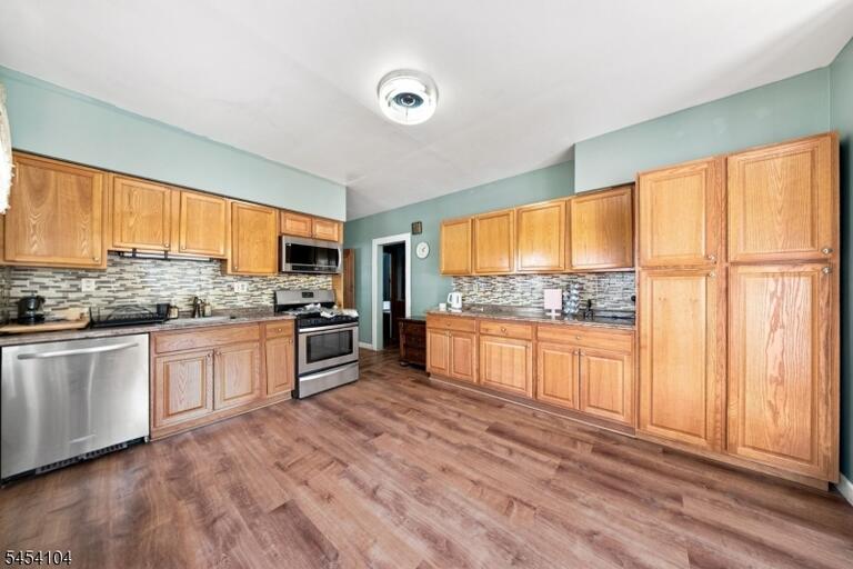 Property listing MLS 4047113 photo 8