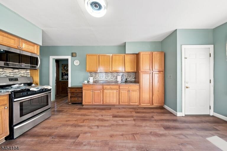 Property listing MLS 4047113 photo 9