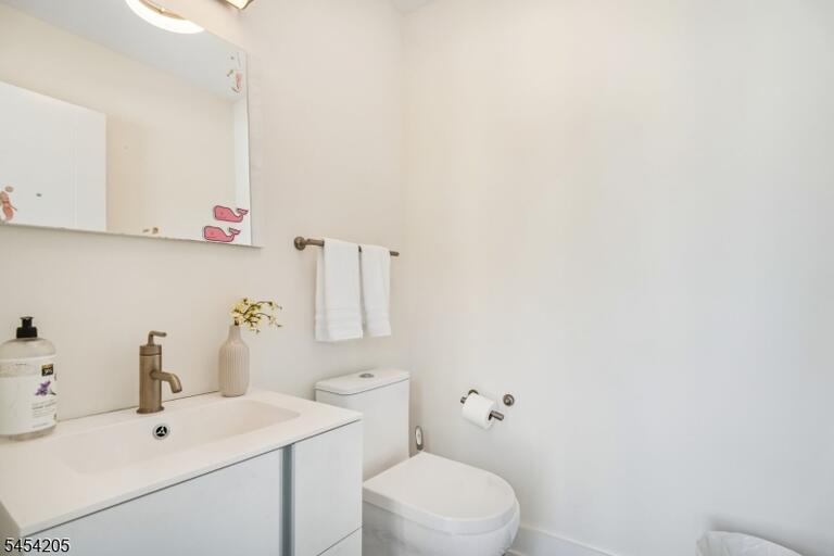 Property listing MLS 4047171 photo 16